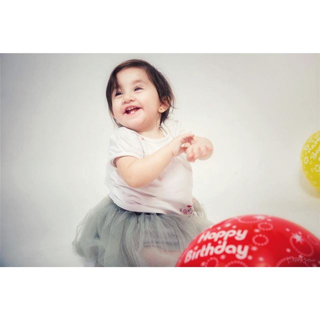  cake  photoshoot  جوري  dream  cool  birthday  playing  smile  oneyearold...