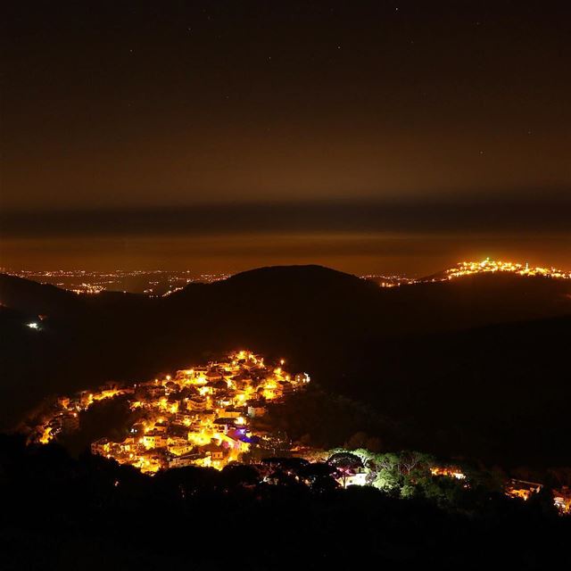  calmnight ..... night nightphotography nightshot landscape... (Haïtoura, Al Janub, Lebanon)