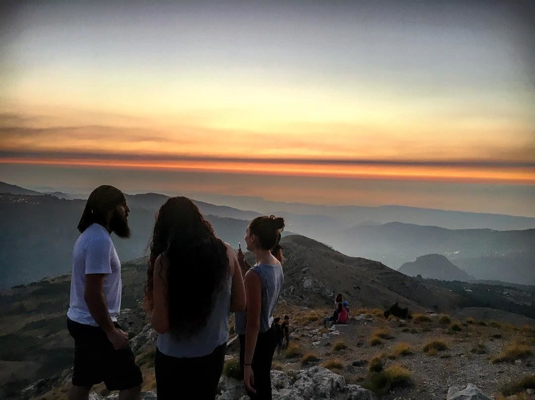 camping on the top 💪⛰⛺️🔥🇱🇧♥️ lebanon  lebanon_hdr  lebanon_hd  ehden ... (Jabal Mâr Eliâs)