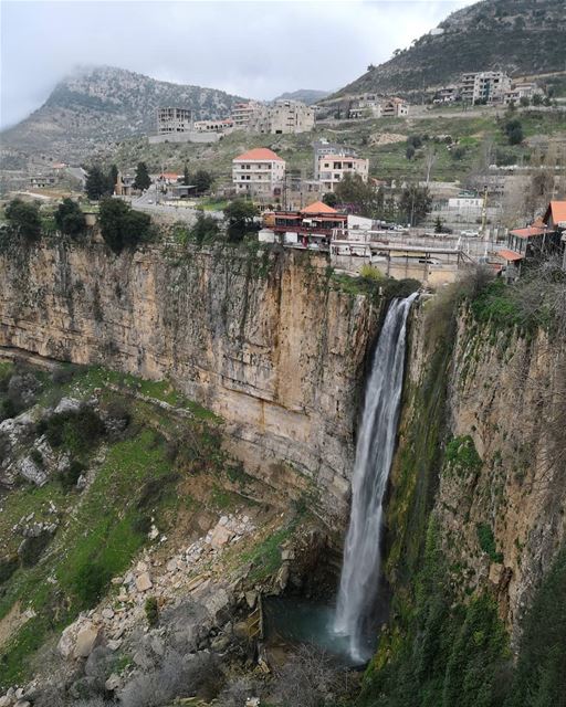 Can look at it endlessly...... lebanon  inlebanon  lebanontimes ... (Jezzîne, Al Janub, Lebanon)