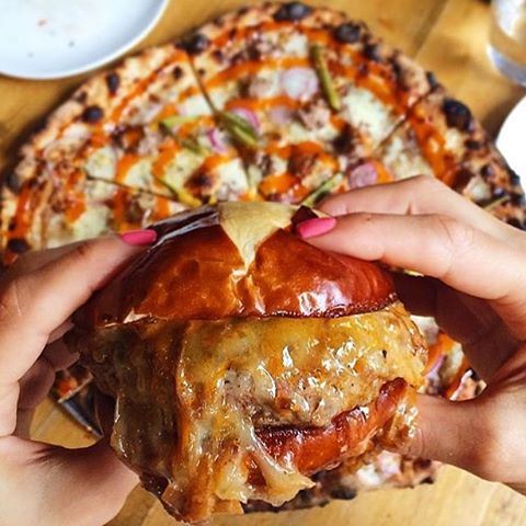 Can't decide between a burger or a pizza 🙈😂