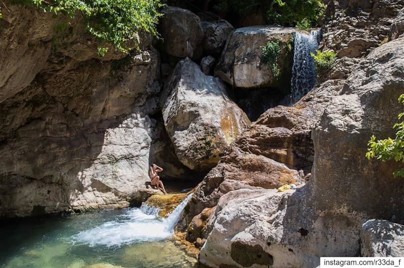 Can't I stay a little longer ? I'm so happy here 😍- 📸 @whereishaig ♥️ ... (Akoura, Mont-Liban, Lebanon)