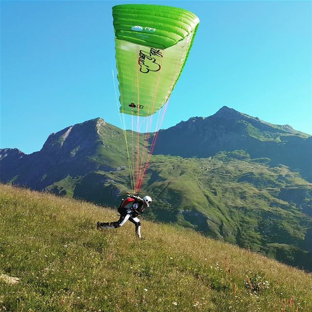 Can't wait to go back... 🤘😎🤘  livelovebeirut  paraglidinglife ... (Bourg-Saint-Maurice)