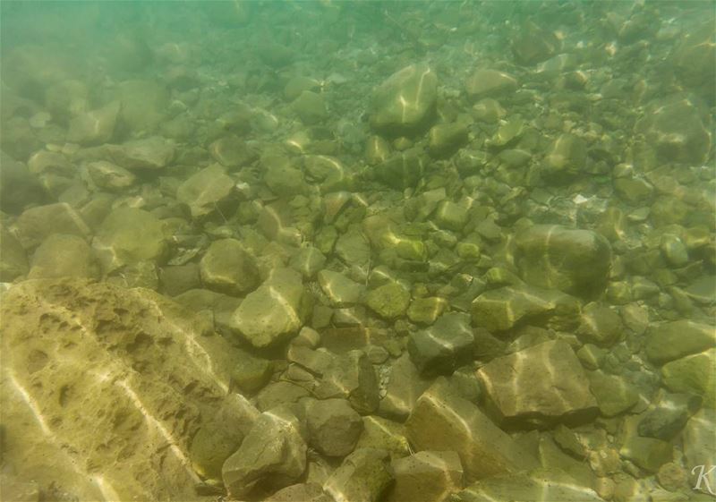 Can you guess how deep is the water? whatsuplebanon  mylebanon ... (Afka, Mont-Liban, Lebanon)