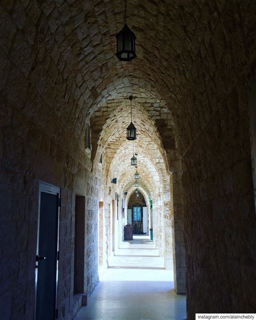 Can you hear the echo?______________________________________ Lebanon ... (Saydet El Nourieh)