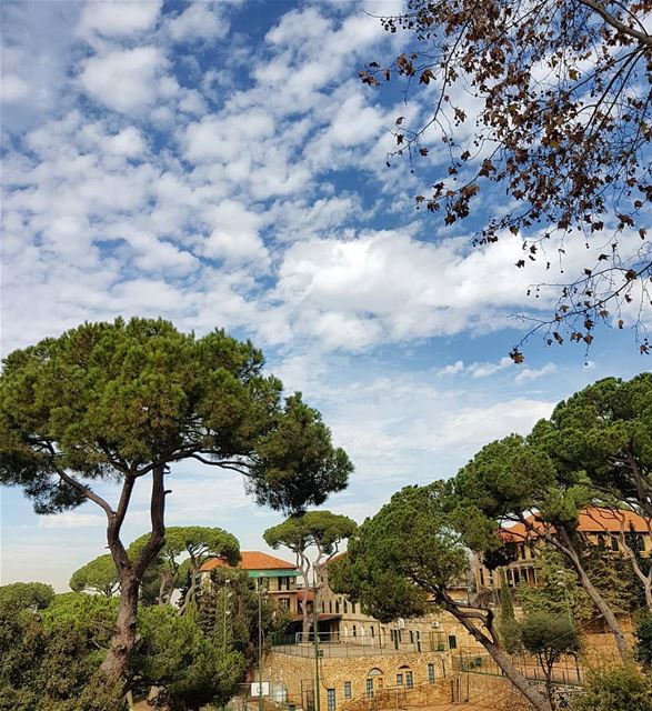 Can you imagine  Lebanon was once all like this? .. broumana  lebanon ... (Brummana High School)