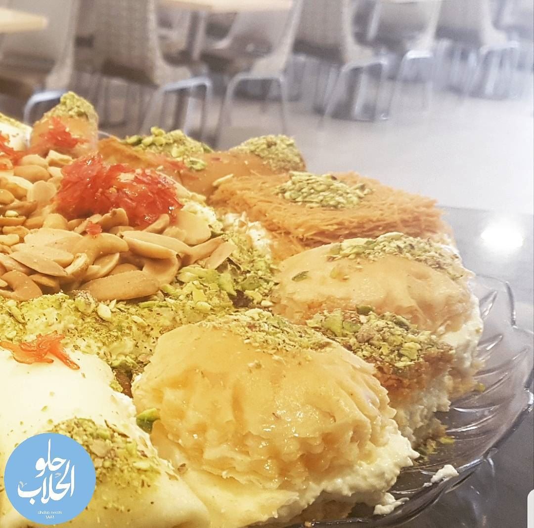 Can you name the flavors?😍👌 👍perfect weekend selections---------------- (Abed Ghazi Hallab Sweets)