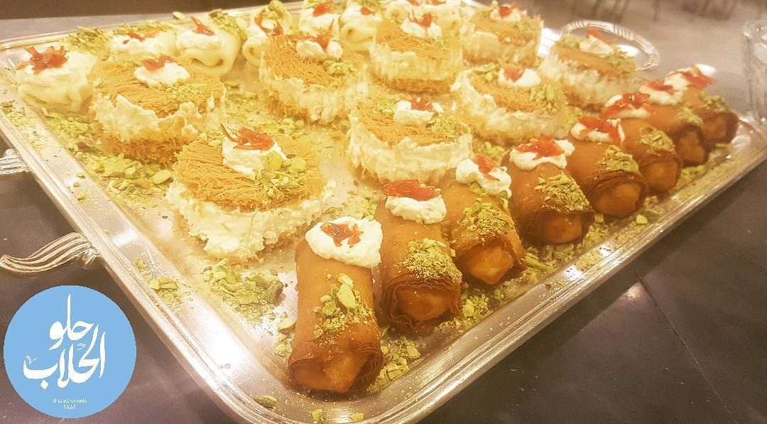 Can you name the flavors?😍👌 👍perfect weekend selections---------------- (Abed Ghazi Hallab Sweets)