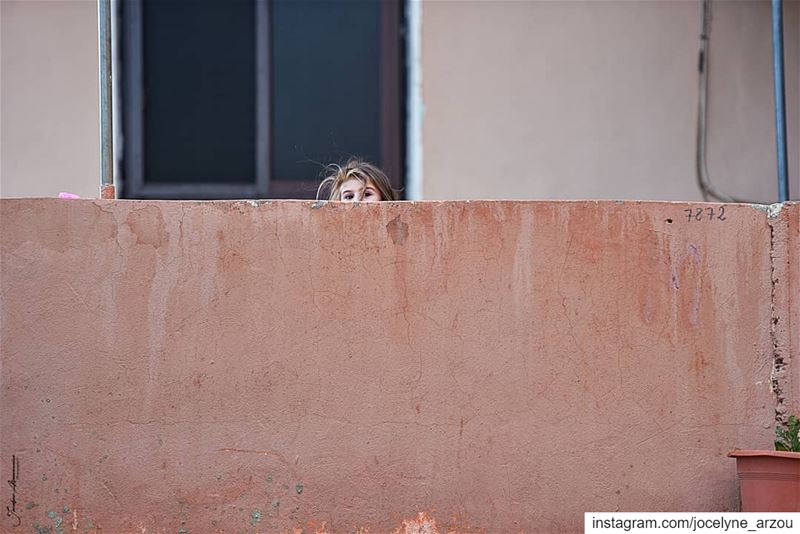 Can you see me...... picaboo  playtime  hideandseek  capturedmyheart ... (Aïtaroun, Al Janub, Lebanon)