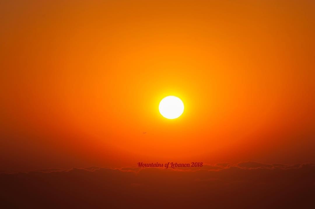Can you Spot the airplane? sunset  epicsunset  orangesunset ...