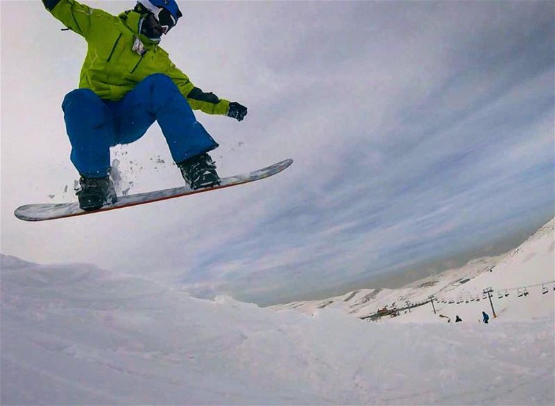 Cant get enough!! 😐 burton  snowboarding  gopro  lebanon  mylebanon ... (Faraya Mzaar)