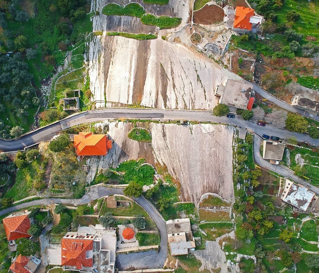 Caption today's aerial photo " Hardine's rock " or " Hardine rocks "✌... (Hardîne, Liban-Nord, Lebanon)