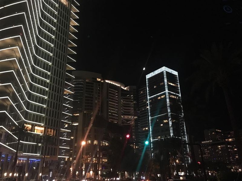  carcapture  moonlight  buildings  beirutbynight  beirutnights  beirut ... (Zaitunay Bay)