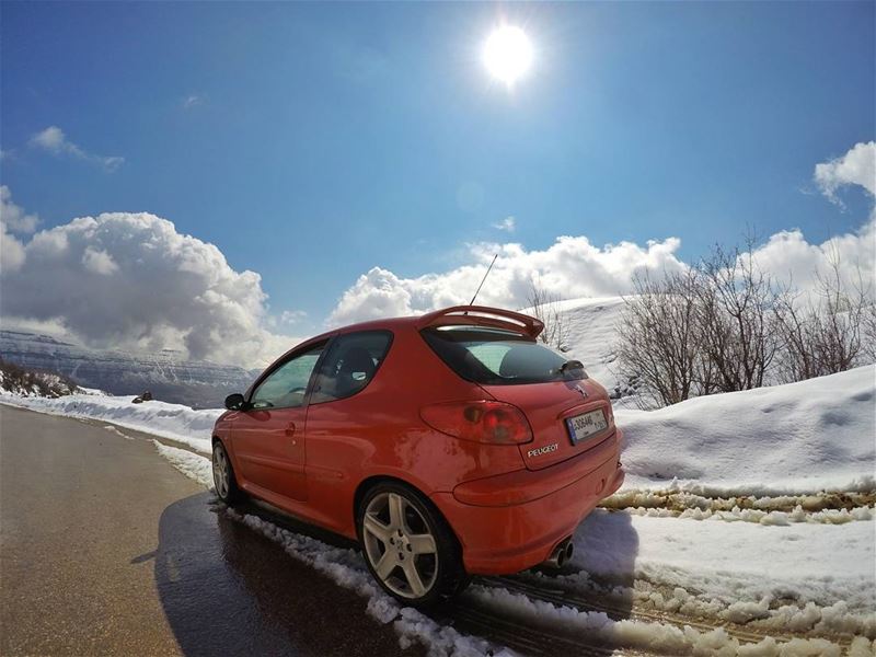  cars  red  peugeot  snow  road  mountain  livelovelebanon ...