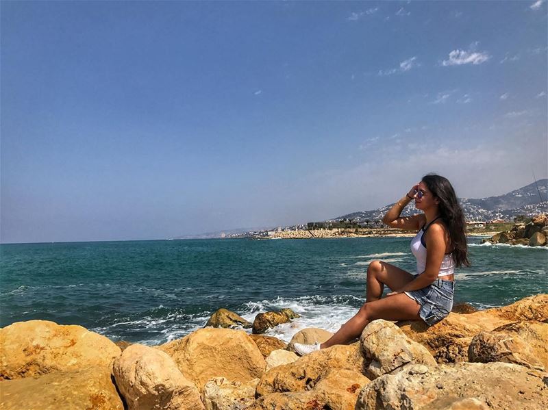 Catch the waves 🌊....... livelovelebanon  livelovebeirut  beach ... (Al Kaslik, Mont-Liban, Lebanon)