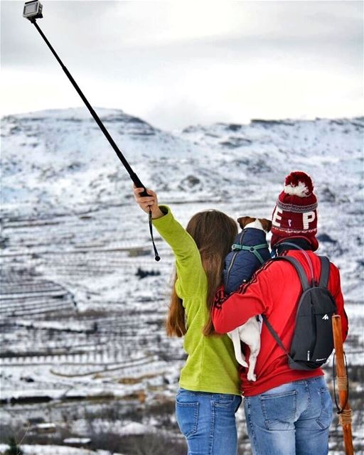 Caught in action during the last snow hike!🐾❄Thanks @adham.haidar for... (Ehden, Lebanon)