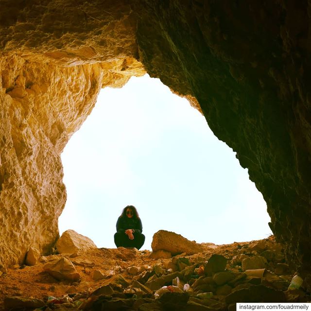  caving  cavesbeach  beach  pigeoncaves  hikinglb  bestoflebanon🇱🇧 ... (El Bayyada)