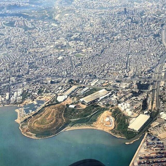 Ceci n'est pas un parc. (Borj Hammoud, Lebanon)