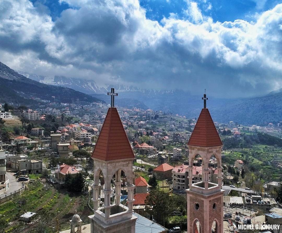 Celebrate The KING... Happy Palm Sunday 🙏🏻  AboveLebanon  Lebanon ... (Baskinta, Lebanon)