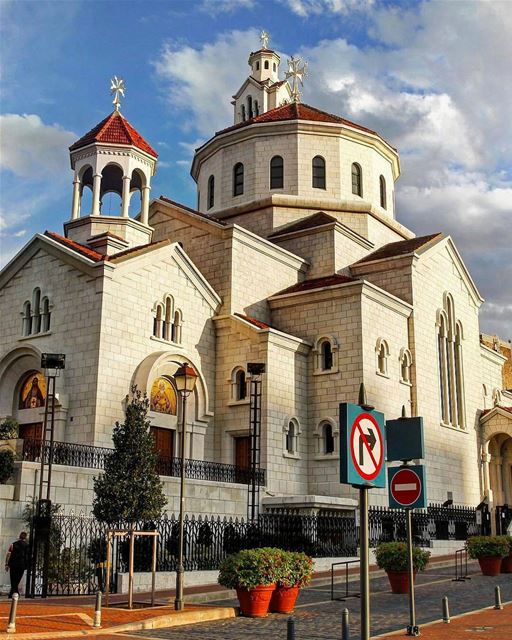 🇦🇲🇱🇧 Celebrating the Armenian Christmas with this picture of St.... (Saifi village)