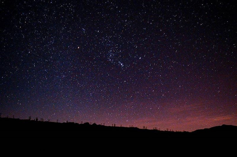 Chasing stars 🌌🗻🌌.... night nightphoto clearsky stars milkyway... (Kfardebian)