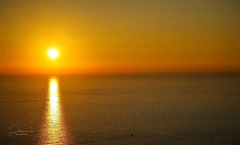 Chasing the sunset☀☀ (Halat, Mont-Liban, Lebanon)