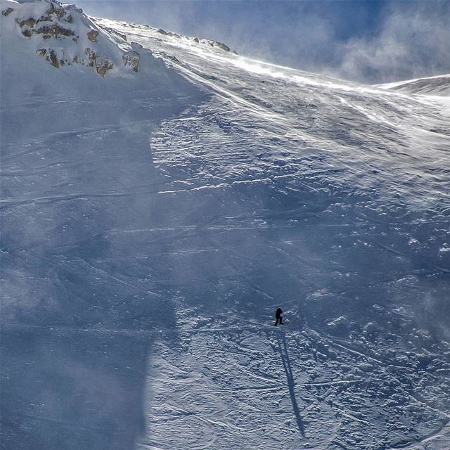 Check the  shadow it gives you an idea on the  elevation Lebanon  faraya ... (Faraya Mzaar)