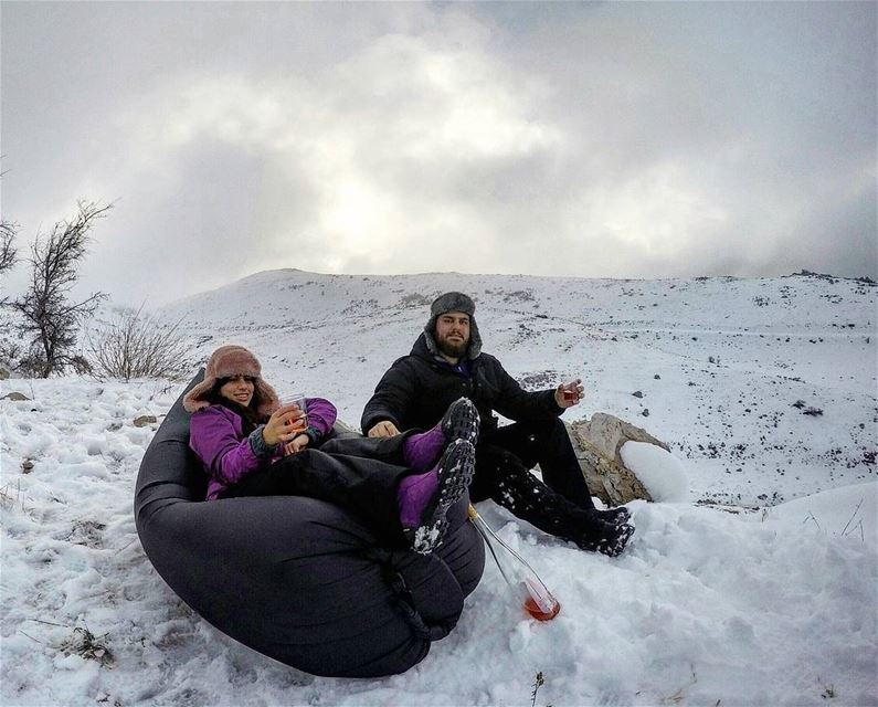 Cheers🍷🍷  goodtimes  snowtime  lebanonmountains  ptk_sky  relaxingtime ...