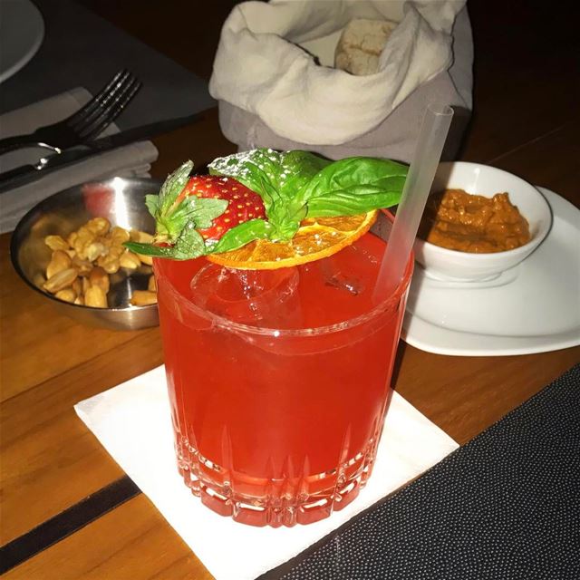 Cheers🍾khamis el sakarawhatsuplebanon ig_Lebanon insta_lebanon...