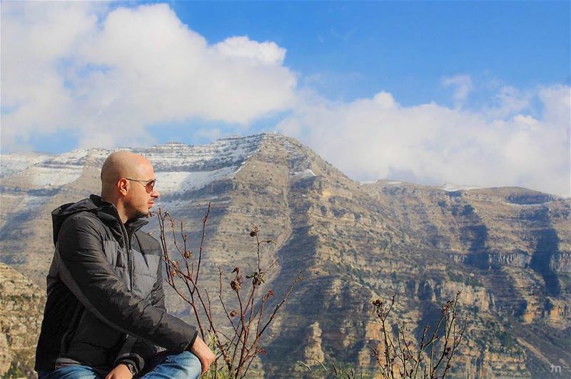 -Chill Sundays -... liveloveakoura  snow  akoura  man  positivevibes ... (Akoura, Mont-Liban, Lebanon)