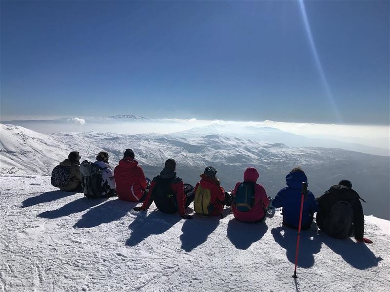 Chilling on the edge 🤙🏻 (Mzaar Kfardebian)