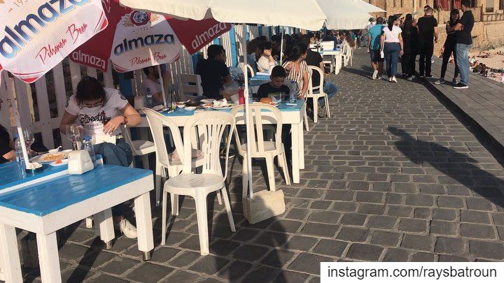 Chilling time at RAY’s  lebanon  batroun  bahsa  beach  raysbatroun ... (RAY's Batroun)