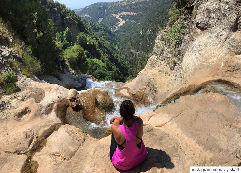 Chilling with a unique view‼️ .............. lebanon  nature... (Waterfall Canyon)