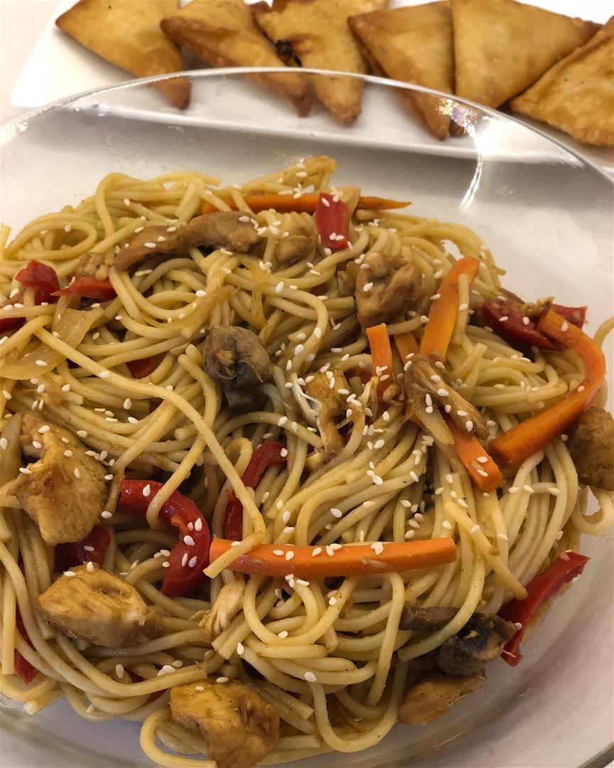  Chinese  noodles  chicken  veggies  soyummy  yum  yummy  food  foodporn ...