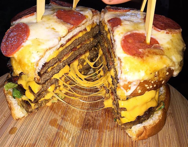 CHOLESTEROL PIZZA BURGER🍕 🍔 chezchakour  lebanon food  burger ... (Chez Chakour)