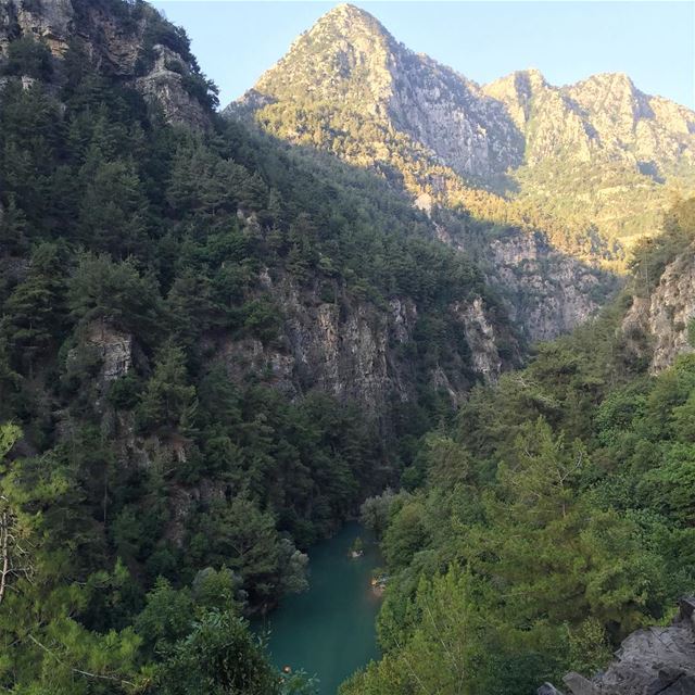  Chouwen  camping  nice  time  friends  nature  landscape  mountains  lake... (Chouwen)