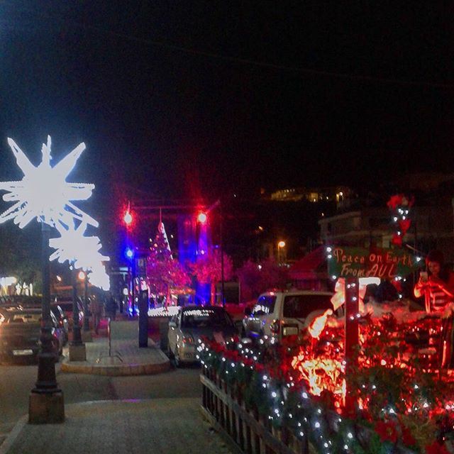 christmas decoration noel fete celebration (Zahle Souks)