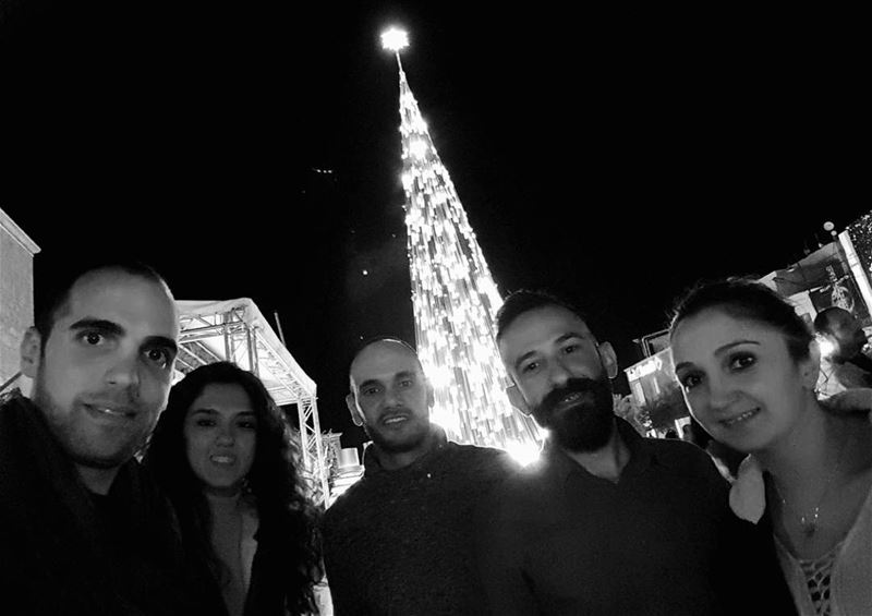 Christmas🎄 in black and white byblos- jbeil  christmas  tree ... (Byblos - Jbeil)