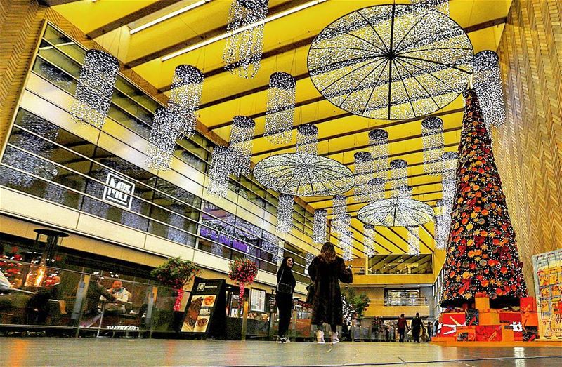 Christmas spirit in Beirut souks by Associated Press 🎄🇱🇧  lebanon ...