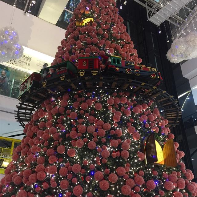  Christmas  tree  christmastree  mall  december  holiday  decoration ... (Le Mall Dbayeh)
