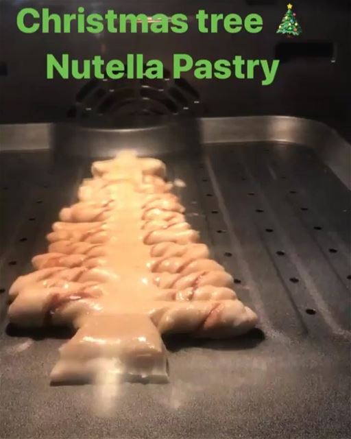 Christmas Tree 🎄 Nutella Pastry Baked in the oven👨‍🍳👩‍🍳 food...