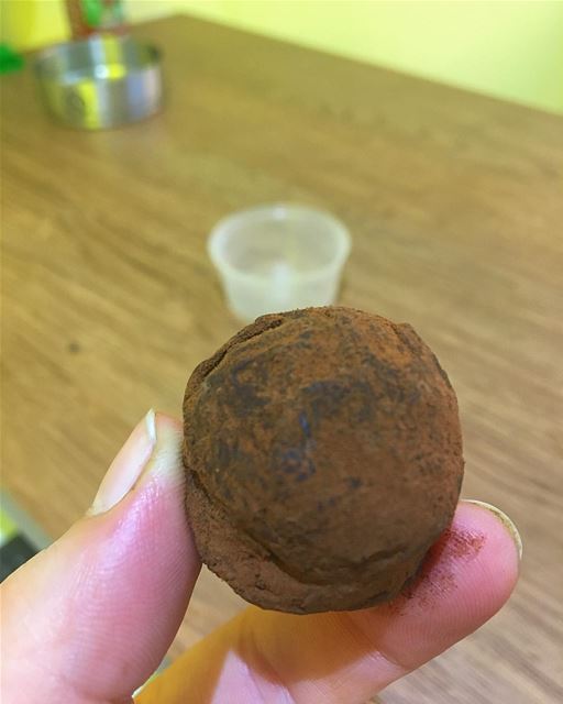 Christmas truffles are the best 😍😍 @deschouxetdesidees  christmas  food... (Beirut, Lebanon)