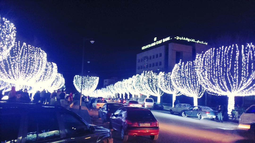  christmas2015 🎄🎁 decoration spirit  preparation street light lebanon... (Zahle, Lebaon)
