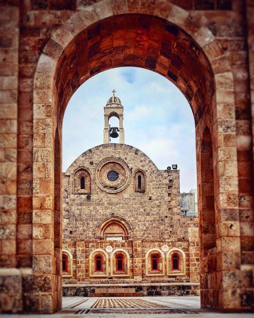 Churches ⛪ of Lebanon 🇱🇧 This church was built in the 12th century by... (Lebanon)