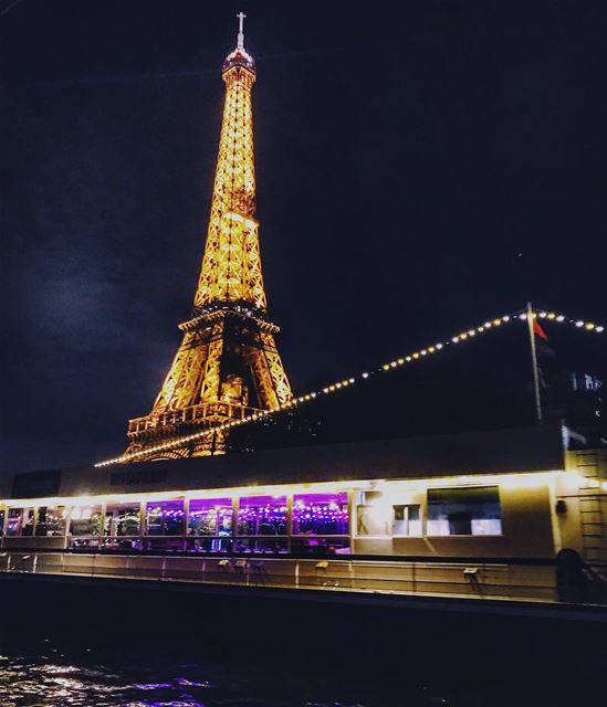 Ciao Bella ✨❤️ cruise time sur la Seine . .. paris  parismonamour  ... (La Seine)