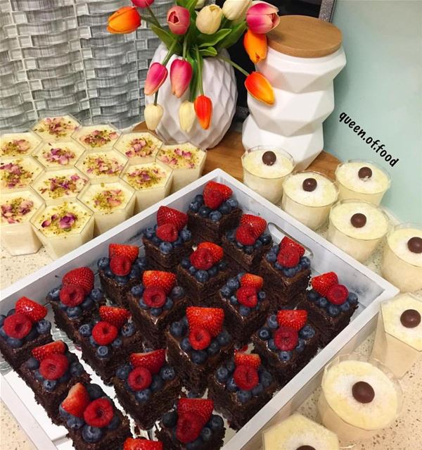 Cinnamon cake and risce pudding ☕️🍇📸 @queen.of.food  moning mornings...