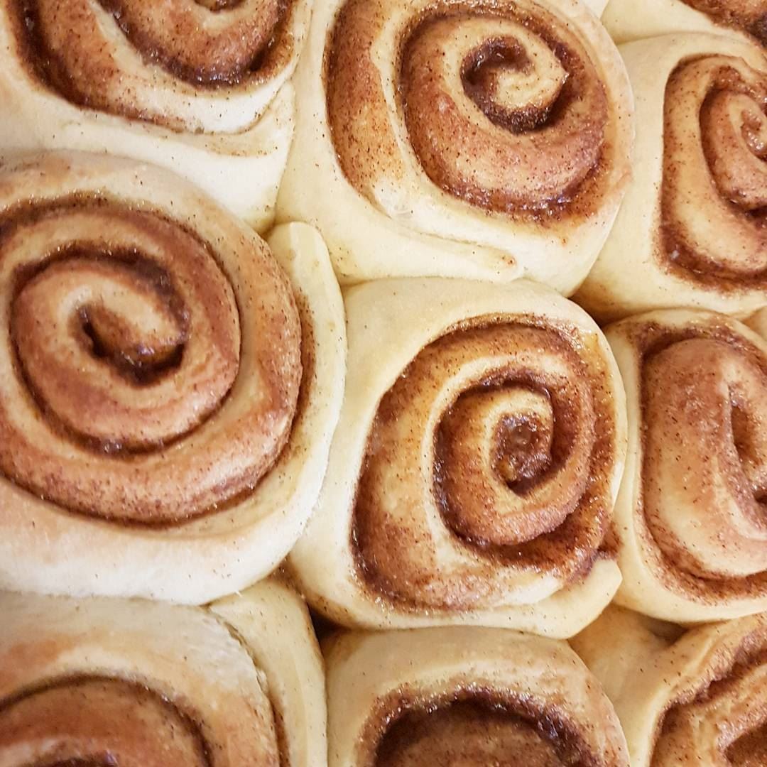 Cinnamon Rolls🌸Ingredients2 1/2 tsp of Dry Yeast3/4 cup of Milk1/4... (Laval, Quebec)