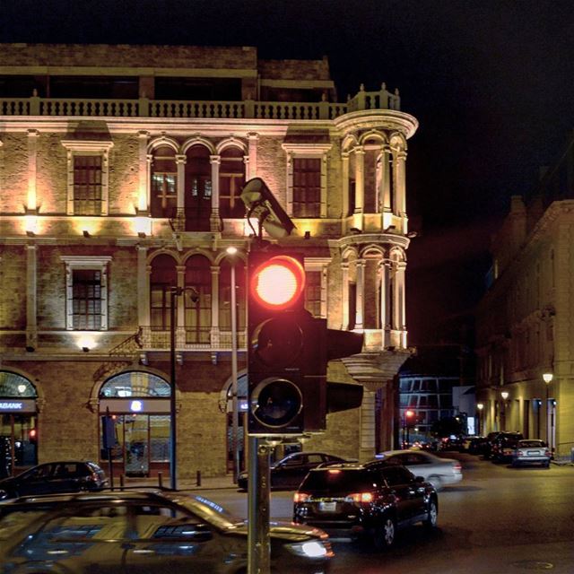 🖤  citylights  walkinthecity  mybeirut  mydowntown  nightlights ... (Solidere, Beirut)