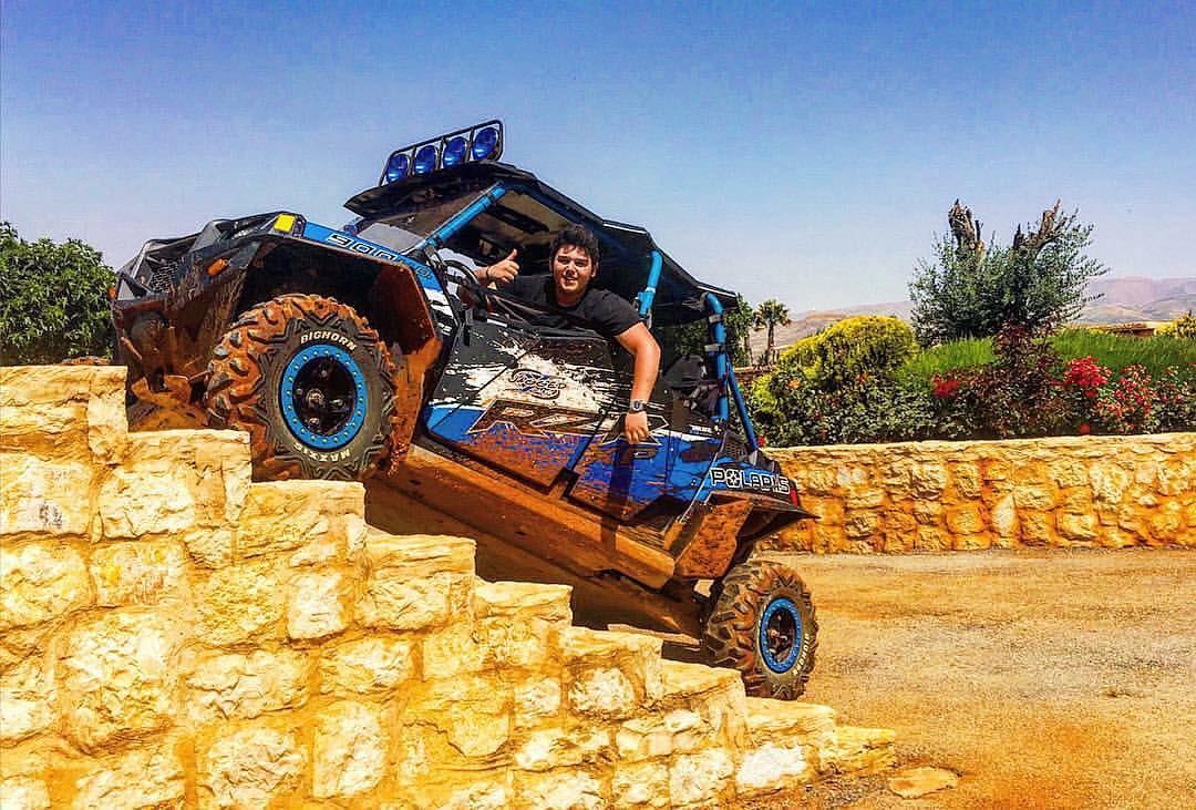 Climbing the stairs ! Great shot by Al Wallid Al Hallani highlifter ...