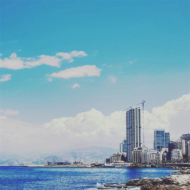  clouds  cloud  cloudporn  weather  lookup  sky  skies  skyporn  cloudy ... (Ain Mraise Beirut)